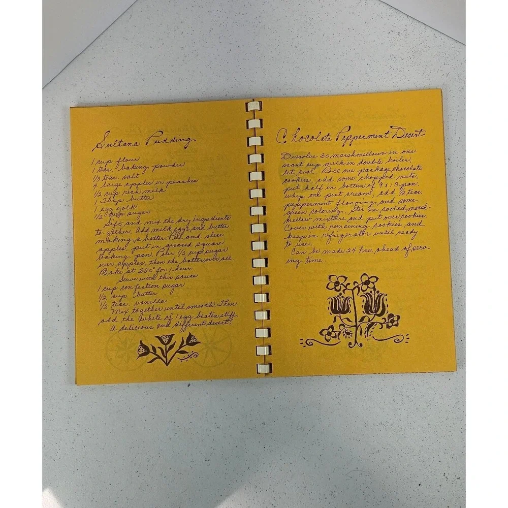 Farm Kitchen Cookbook‎ Ruth Reedy Vintage 1977 Spiral Bound Ohio Recipes